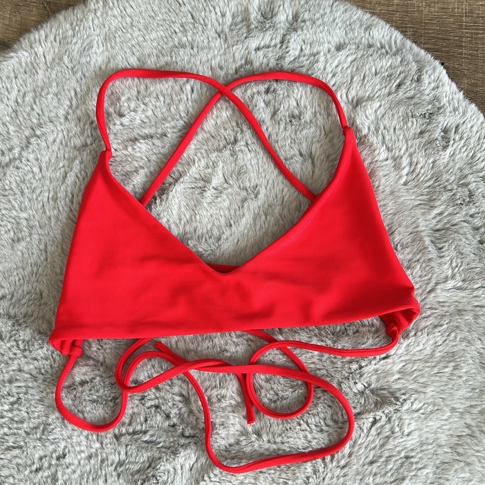Lovers & Friends Evros Bikini Top in Poppy XS - Picture 3 of 5